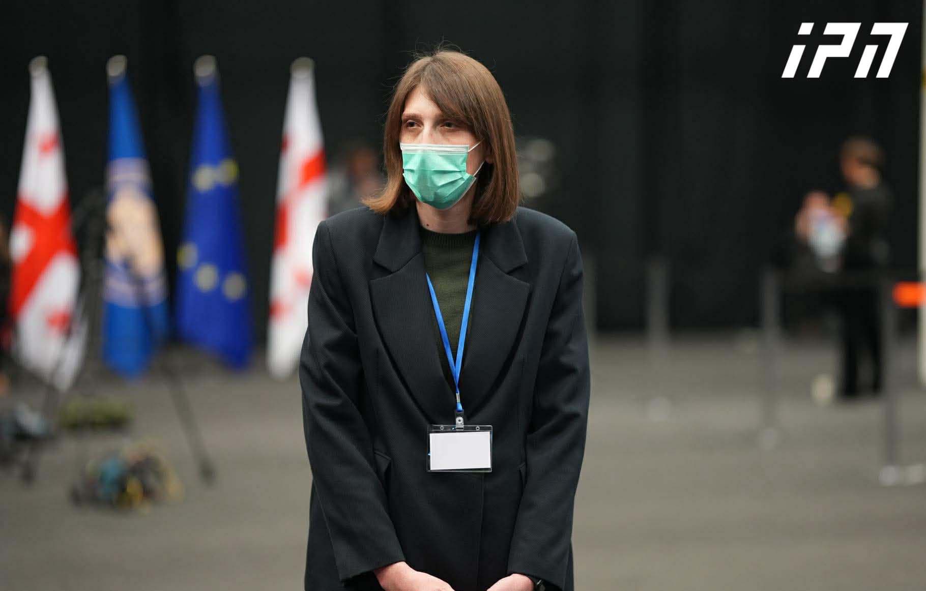 ადვოკატთა ასოციაციის არჩევნებში ხმის დამთვლელი კომისიის თავმჯდომარის, თეონა გვაზავას განცხადებით, არჩევნების საბოლოო შედეგები 22:00 საათის შემდეგ გამოცხადდება