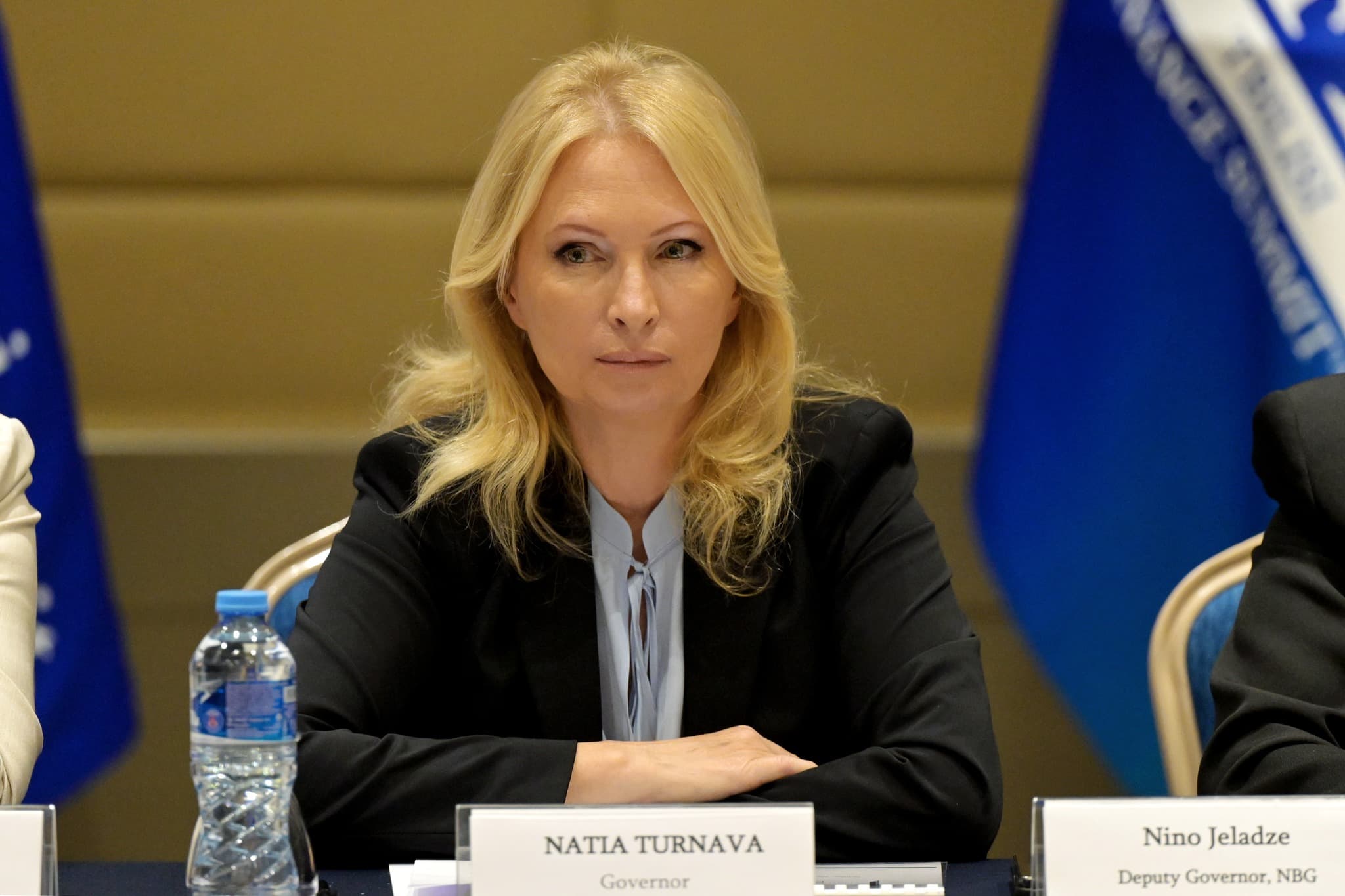 სები: ოქტომბერში 167 მილიონი აშშ დოლარის შესყიდვის შემდეგ საქართველოს საერთაშორისო სავალუტო რეზერვებმა 5.6 მილიარდ აშშ დოლარს გადააჭარბა