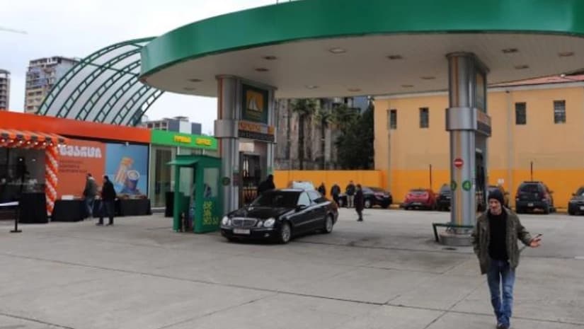 გაიაფდება თუ არა საწვავი? - აზრი ორად იყოფა