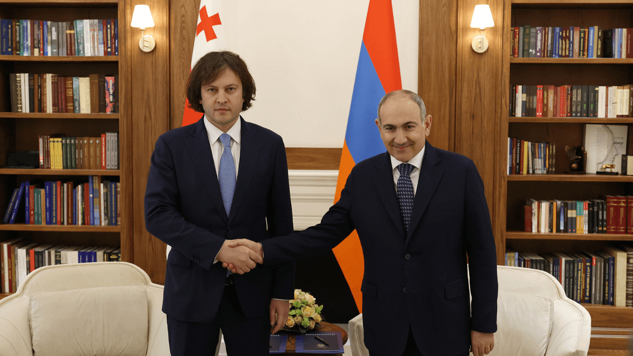 ფაშინიანის თქმით, ნავთობპროდუქტების საქართველოთი ტრანზიტთან დაკავშირებით პრობლემა არსებობს