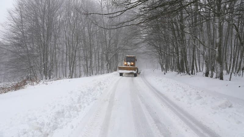 რთული მეტეოროლოგიური პირობების გამო გზებზე მოძრაობა შეზღუდულია