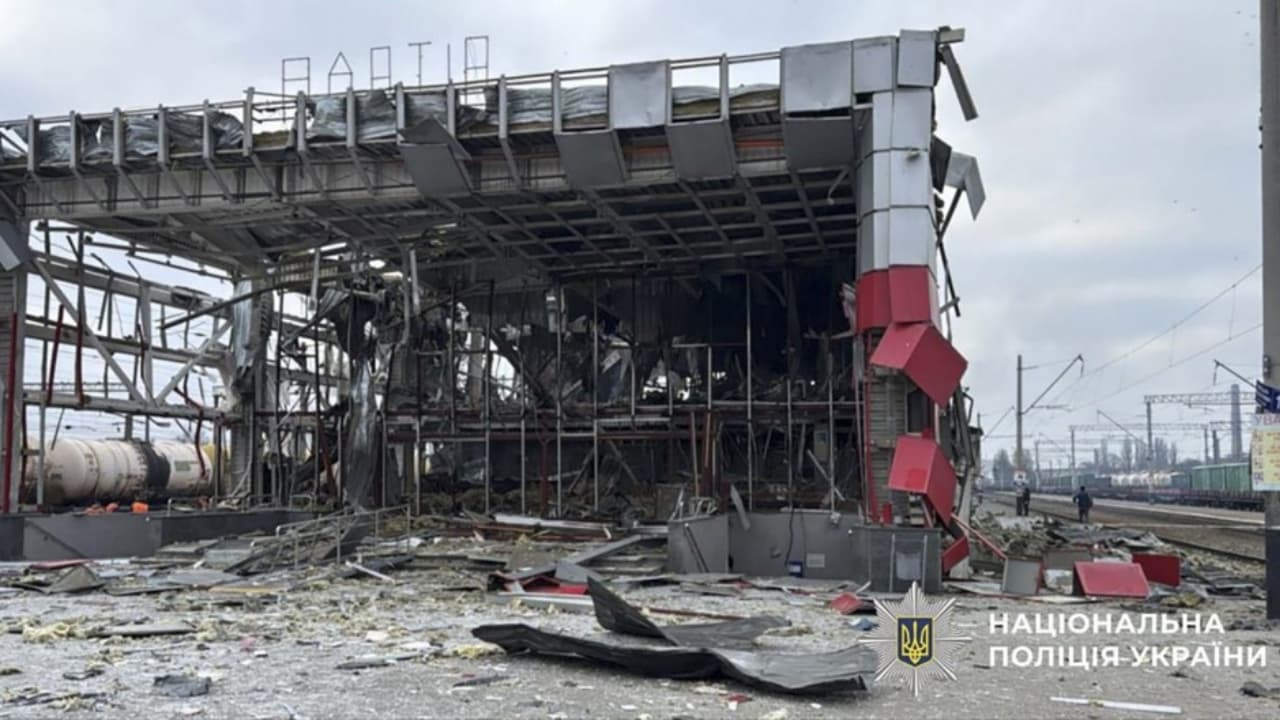 რუსეთმა უკრაინის ენერგეტიკული ინფრასტრუქტურა დაბომბა, გაითიშა ზაპოროჟიეს ელექტროსადგურიც