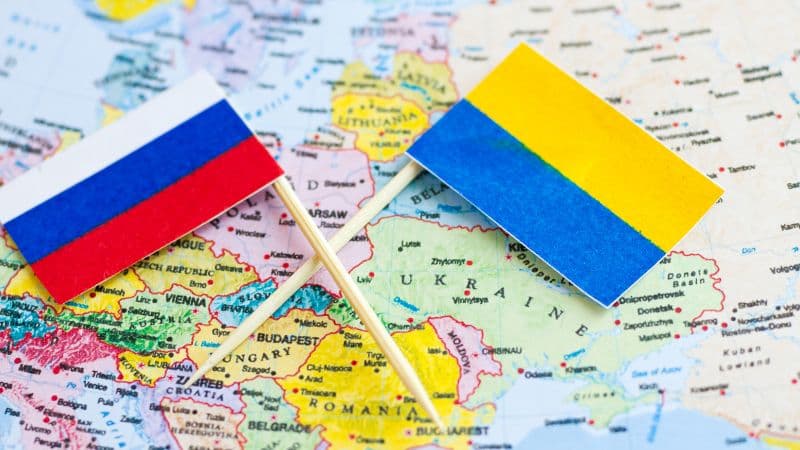 უკრაინის სპეცსამსახური: რუსულ აეროდრომზე ორი ავიაგამანადგურებელი დავაზიანეთ