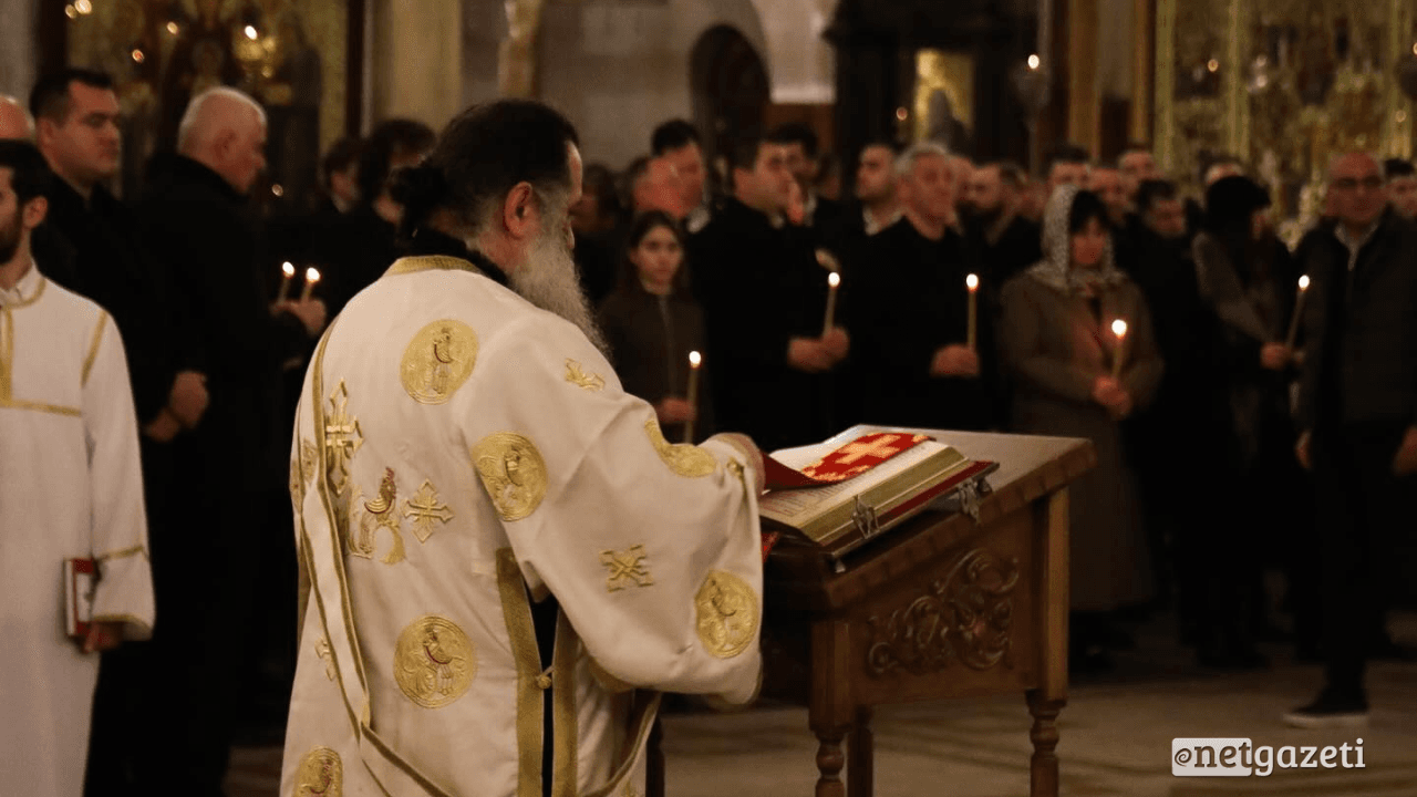 საქართველოს მართლმადიდებლური ეკლესია შობის დღესასწაულს აღნიშნავს