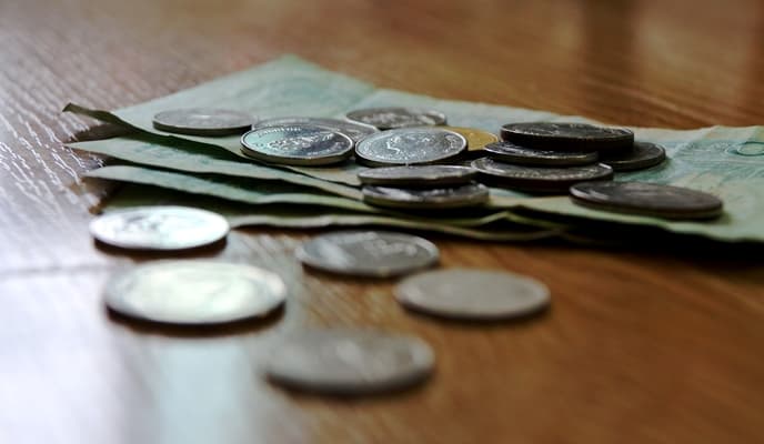 აშშ დოლარის ოფიციალური ღირებულება 2.6961 ლარი გახდა