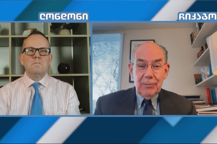 ჯონ მირშაიმერი: საქართველო ფრთხილად უნდა იყოს, რომ არ აღმოჩნდეს ისეთ ურთიერთობაში ჩართული დასავლეთთან, რომელიც რუსების გადმოსახედიდან საფრთხედ იქნება აღქმული. იმიტომ, რომ მერე რუსეთი იმოქმედებს საქართველოში არეულობის გამოსაწვევად