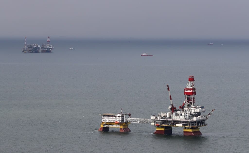 უკრაინის არმია იუწყება დარტყმებზე კასპიის ზღვაში, "ლუკოილის" ჭაბურღილების სამ ობიექტზე