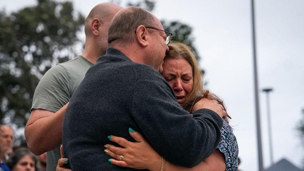 'It's just a nightmare': Ten-year-old victim's mum speaks at Bondi memorial