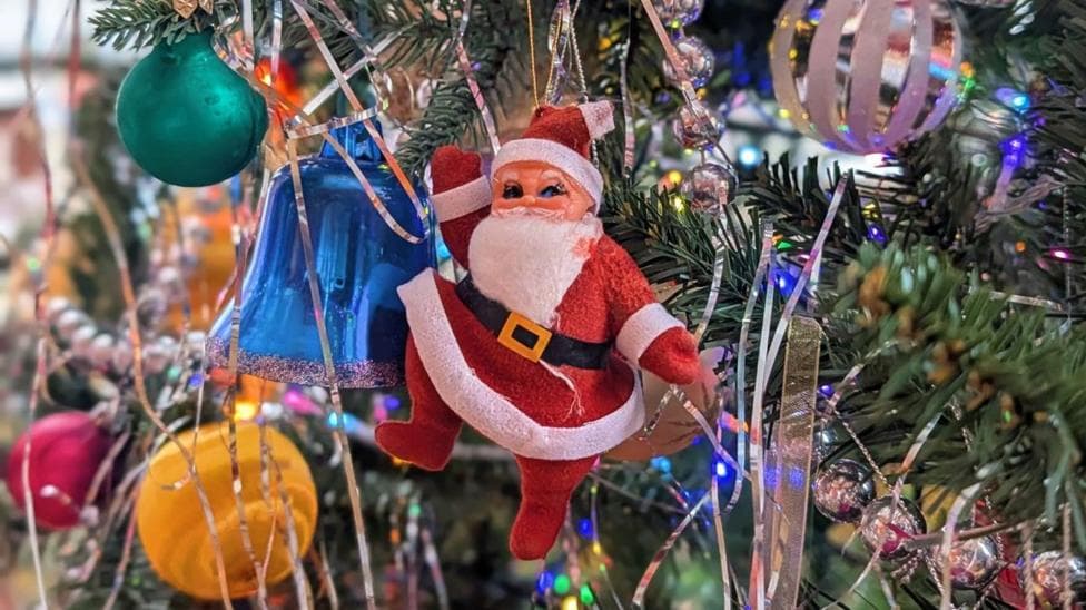 Why retro Christmas decorations are cool again