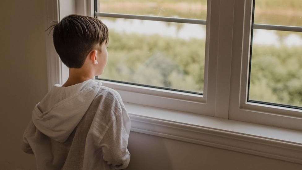 Government pledges to end children living in B&Bs