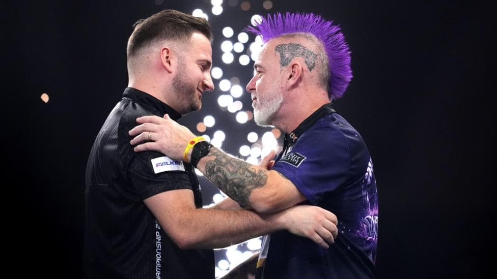 Merk 'stunned' after beating 'legend' Wright at Worlds