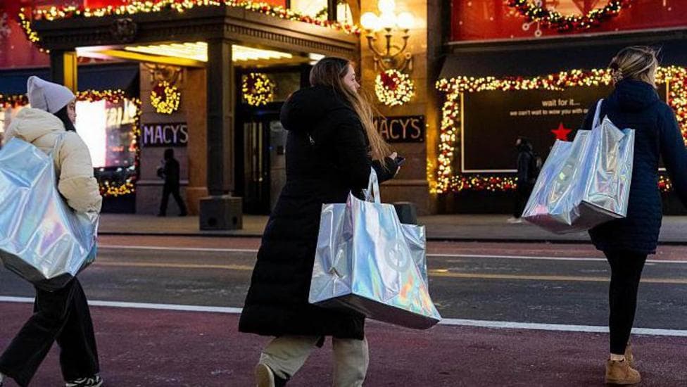 Christmas shoppers turn to AI for those hard-to-buy-for people