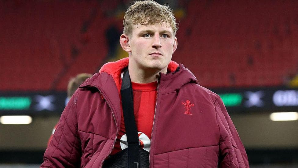 Wales captain Morgan to join Gloucester