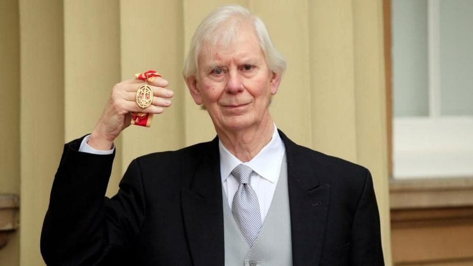 Sir Andreas Whittam Smith, co-founder of the Independent, dies aged 88