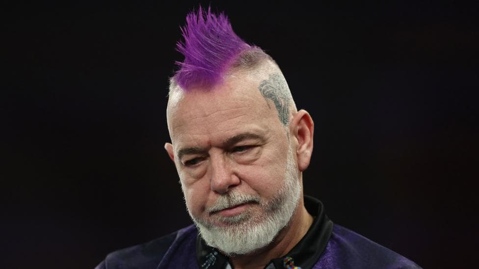 It's time for Wright to retire - Van Gerwen