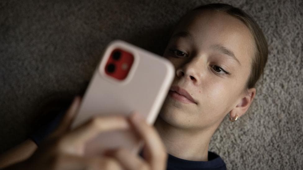 Australia is about to ban kids from using social media - but some teens are a step ahead