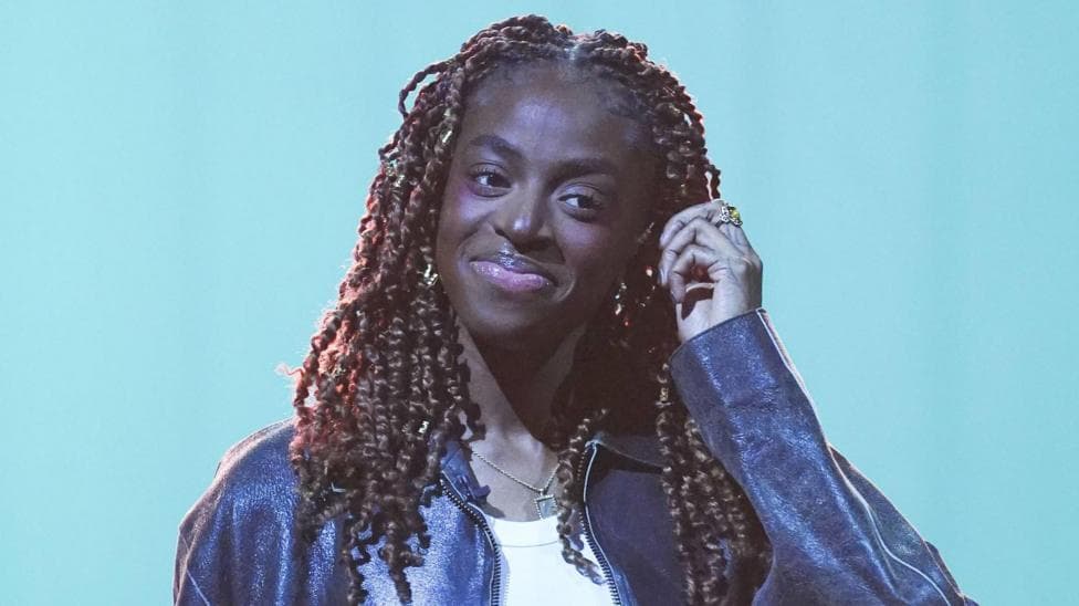 Cat Burns celebrates 'start of new life' after breast reduction surgery