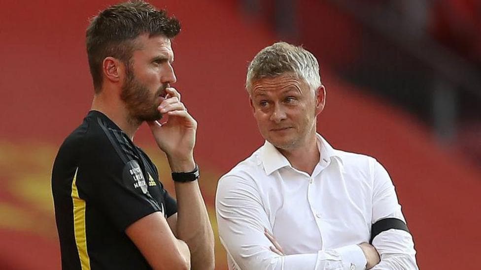 Carrick and Solskjaer frontrunners for Man Utd caretaker role