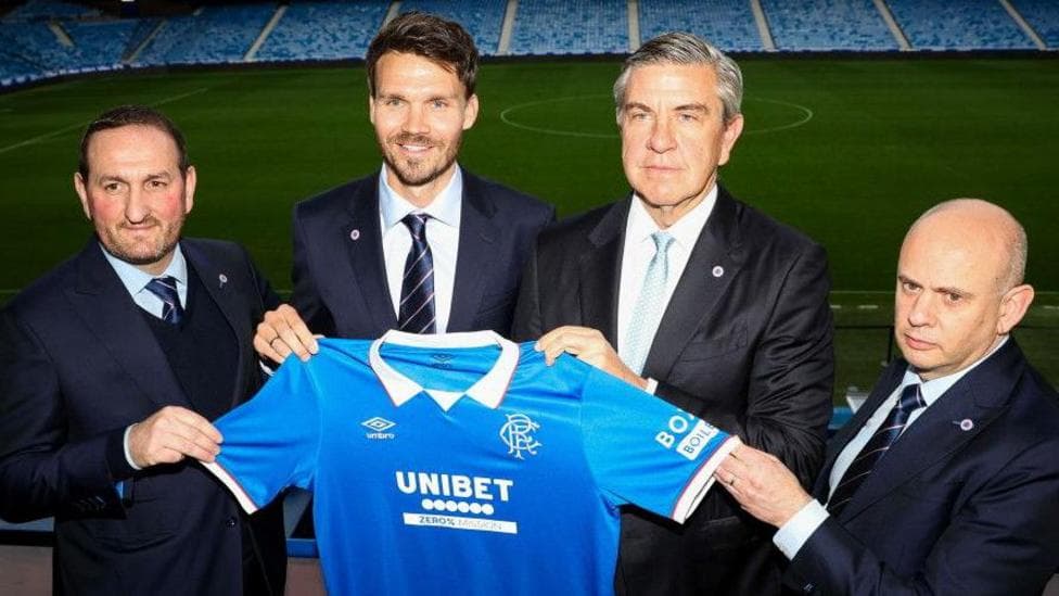 Rangers sack CEO Stewart & sporting director Thelwell