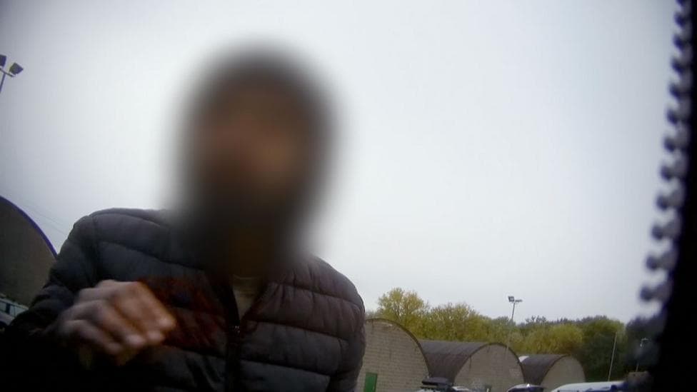 'Throw the parcel at the door' - Evri couriers cutting corners to earn a decent wage