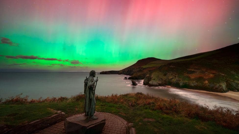 Photographer wins UK's only 2025 Northern Lights award