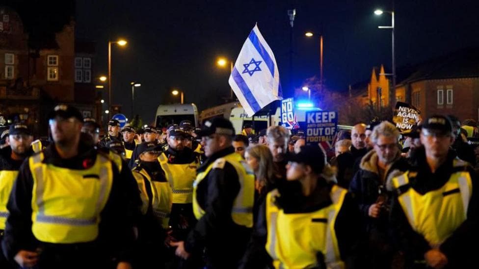 Why banning of Maccabi fans raises questions about police integrity