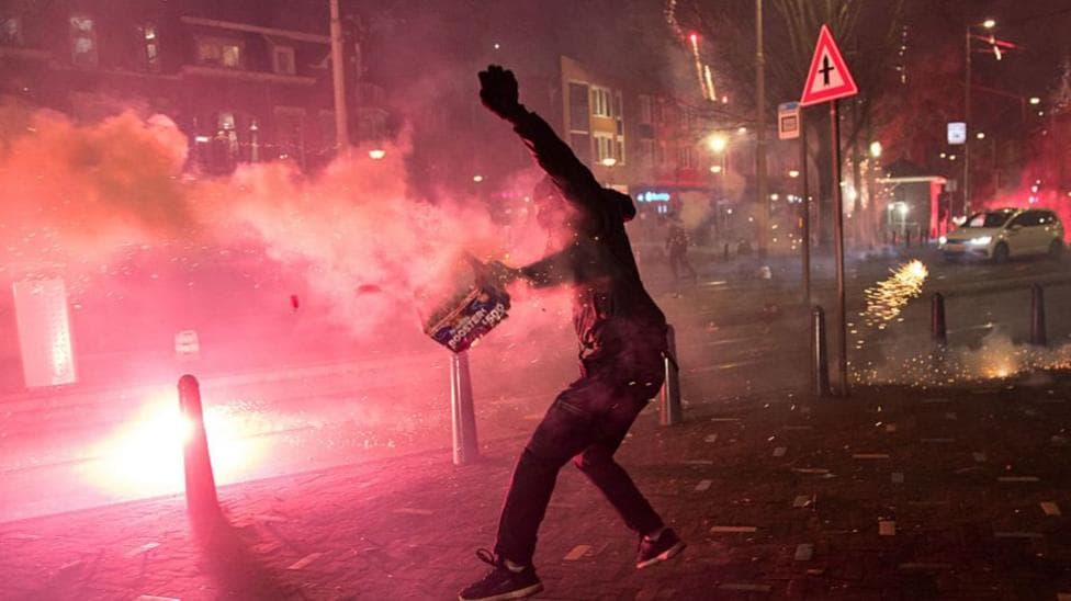 Netherlands police face 'unprecedented' New Year's violence