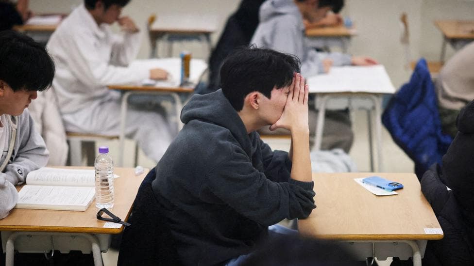 Chief of South Korea's high-stakes exam quits over 'insane' English test