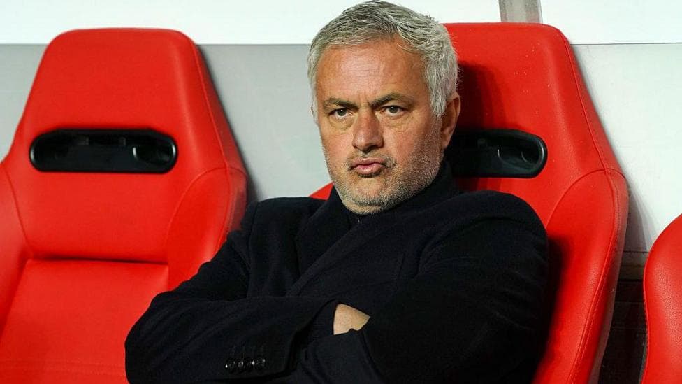 Mourinho makes Benfica players sleep at training ground