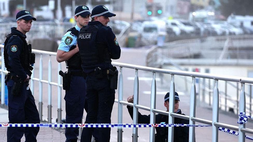 NSW premier defends police response to Bondi attack