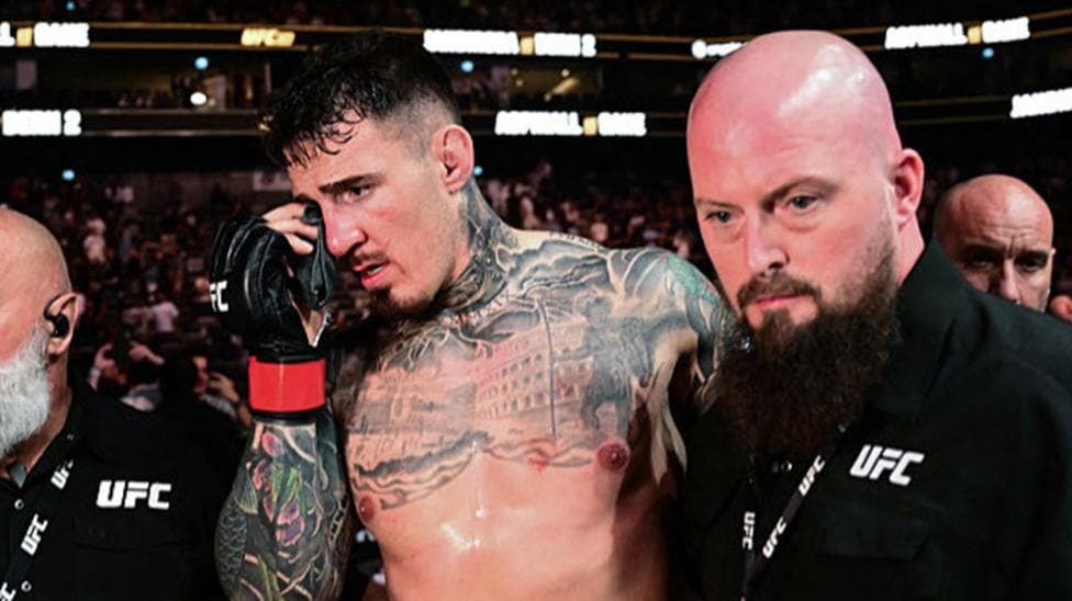 Aspinall diagnosed with rare eye condition