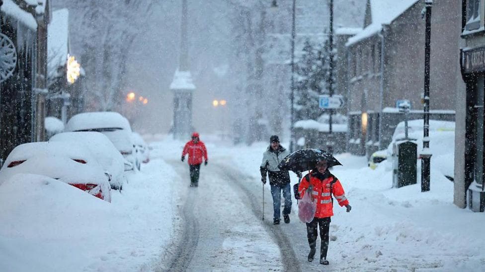 Fresh snow and ice warnings as Storm Goretti approaches UK