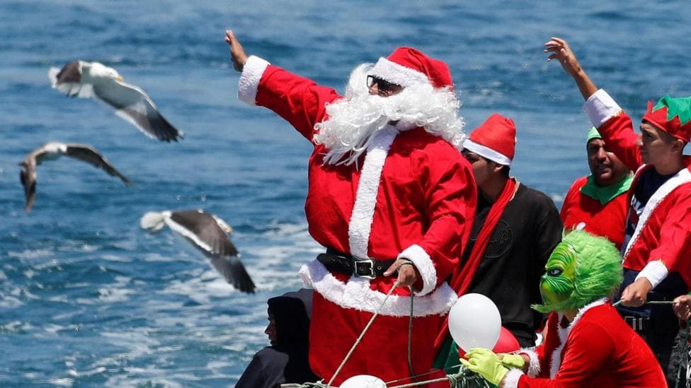 In pictures: Christmas around the world