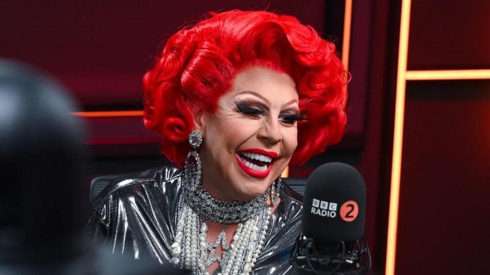 La Voix drops out of Strictly after injury