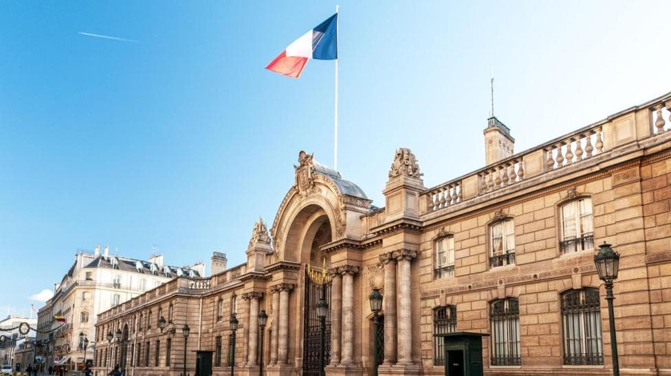French presidential palace employee accused of stealing tableware worth up to €40k