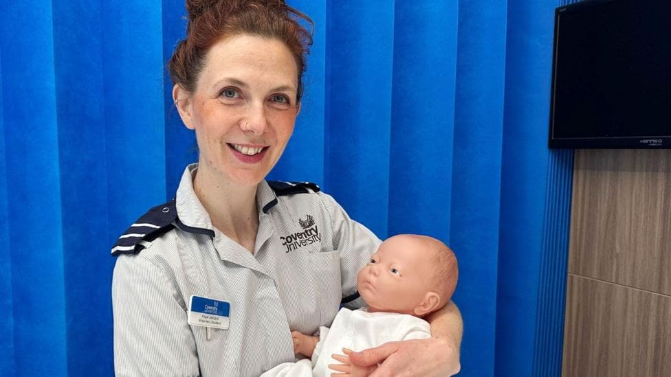 How I conquered my hospital phobia to become a midwife