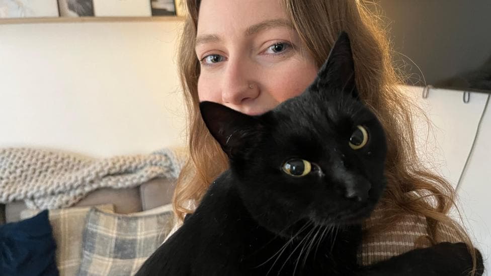 'Miracle' cat comes home after five years missing