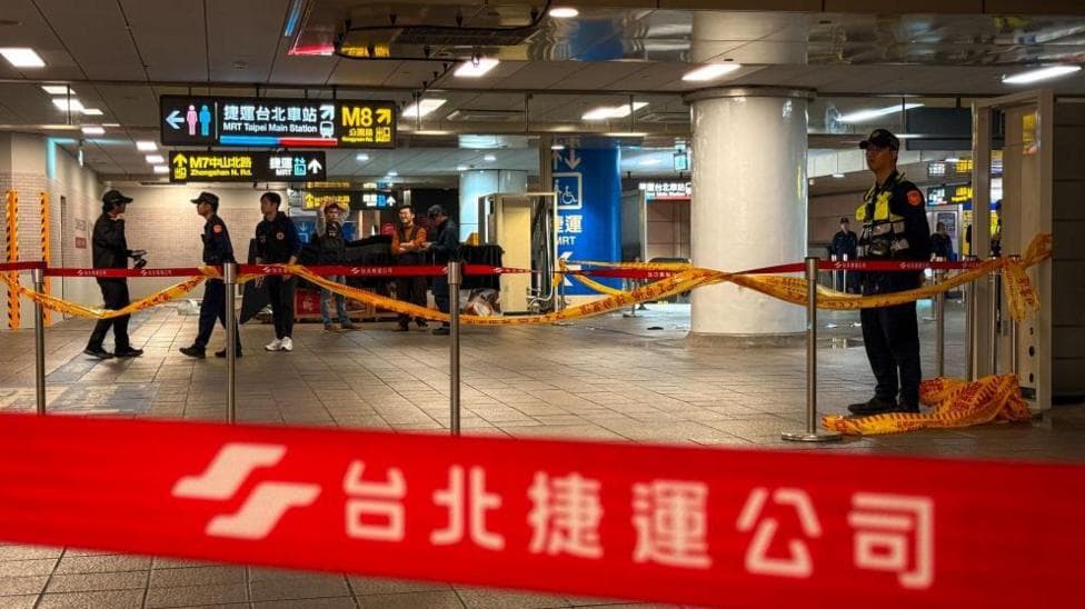 Knife attacker kills three after smoke bombing Taiwan metro